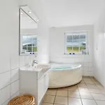 Lovely In With Sauna 度假居