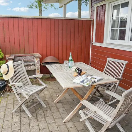 Awesome In With Outdoor Swimming Pool Holiday home