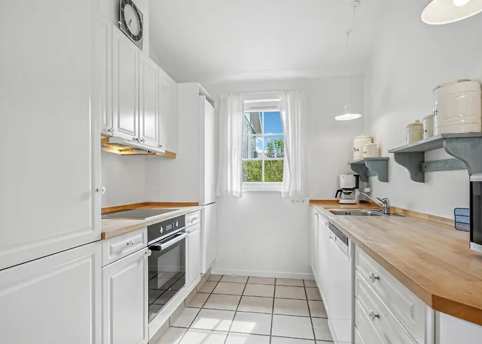 بيت للعطل Lovely In With Sauna أبينرا