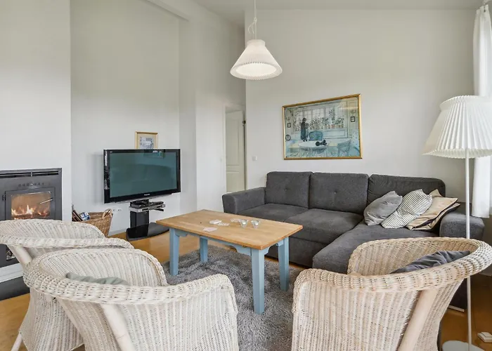 Lovely In With Sauna * أبينرا